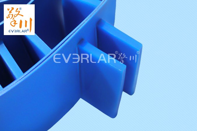 藍(lán)色PU輸送帶加擋板耐腐蝕食品級海鮮分揀機(jī)專配傳輸帶廠家定制