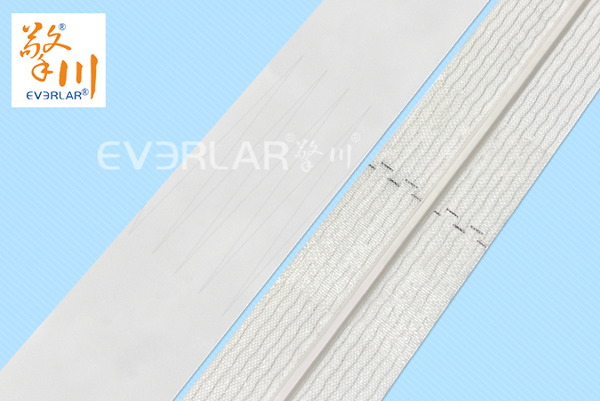 白色食品級PU輸送帶加導(dǎo)條耐磨耐油日化行業(yè)輸送機(jī)械皮帶加工定制