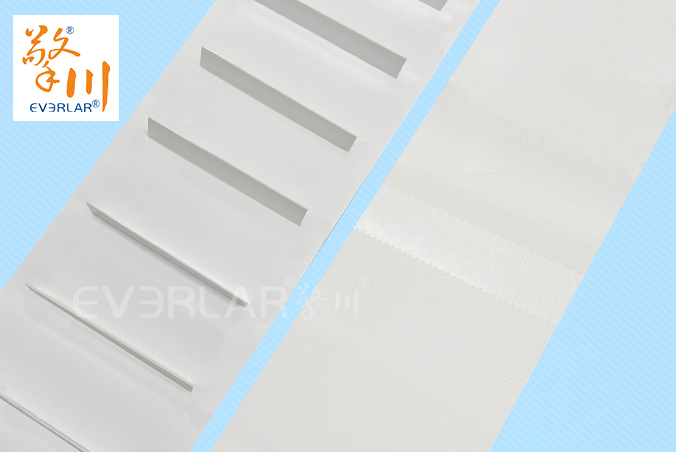 白色PU食品級輸送帶加擋板耐磨耐油食品包裝電子分揀線提升機皮帶定制