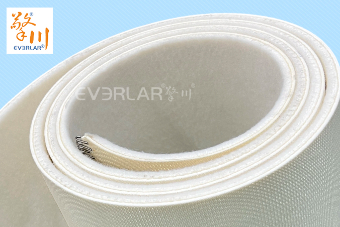 白色單面毛氈加鋼扣耐磨防滑電子制造汽車裝配物料輸送帶